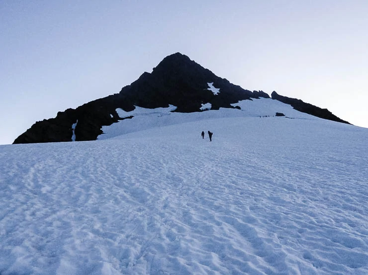 Climbing Mount Shuksan Fisher Chimneys: One of the 50 Classic Climbs washington, trip-reports, alpine