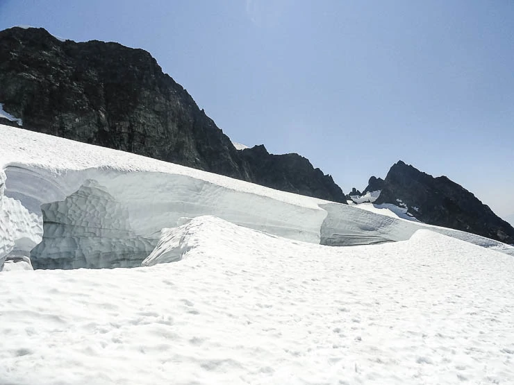 Climbing Mount Shuksan Fisher Chimneys: One of the 50 Classic Climbs washington, trip-reports, alpine