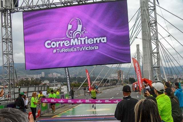 Andrea snapped this shot of the 10k winner, Manuel, who finished in an impressive 33:56