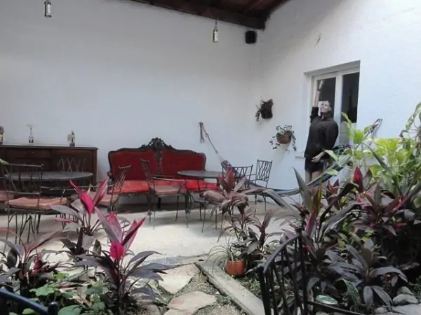 Outdoor courtyard in Colombia - how to travel the world on a budget