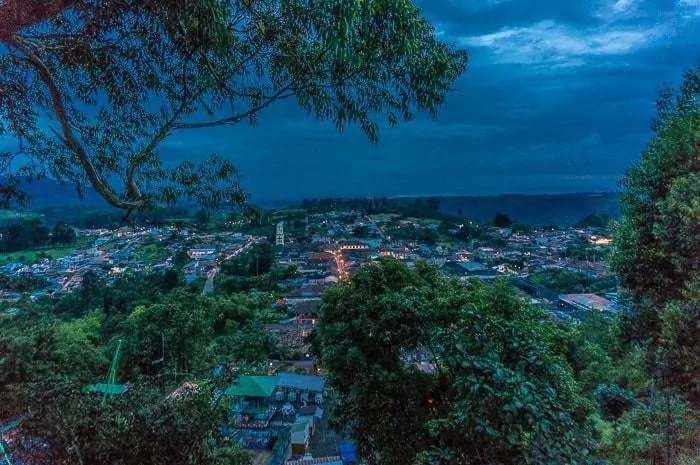 Salento as night falls - Things to do in Salento Colombia