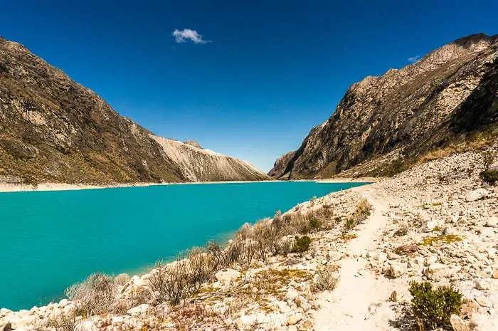 Vista lateral - Laguna Parón