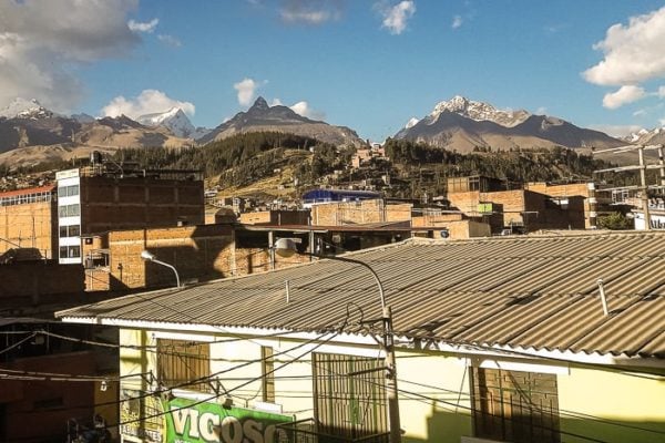 Vista de las montañas desde Huaraz - qué hacer en Huaraz
