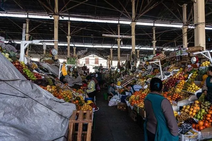 Plaza de mercado - que hacer en Cusco