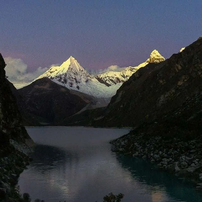 Laguna Parón - lugares turísticos en Perú