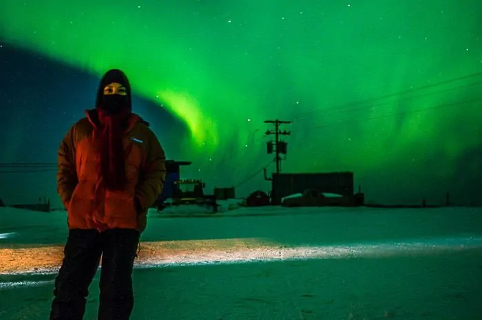 An incredible view of the Northern Lights with no light pollution.