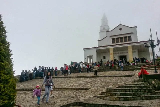 Iglesia de Monserrate - 19 cosas para hacer en Bogotá