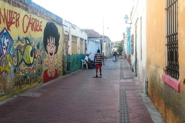 The gritty streets - Things to do in Santa Marta Colombia