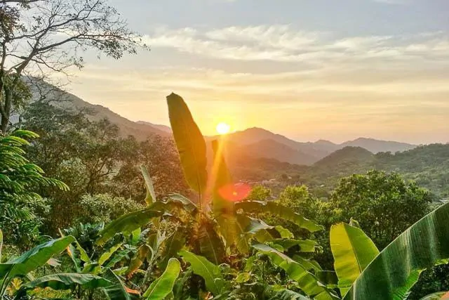 Beautiful sunsets await you after quitting your job to travel, like this one in Colombia