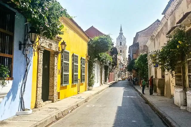 Old colorful streets of Cartagena - Guide to Traveling to Colombia