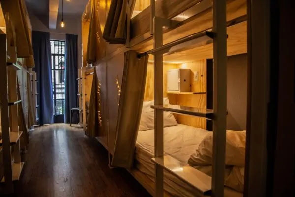 10 things to know about hostels 