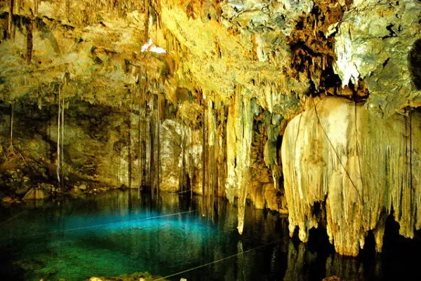 tulum tours Cenote Dzitnup