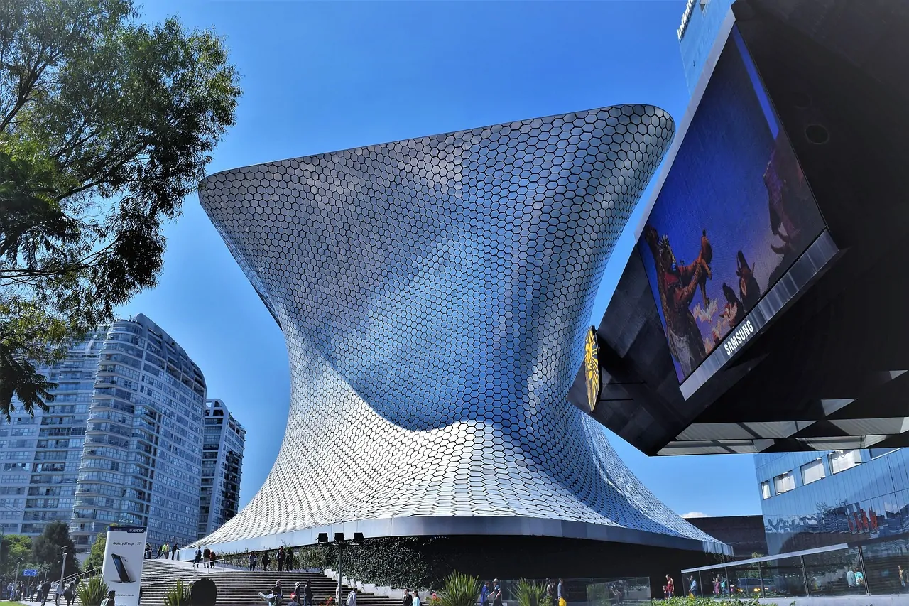 The incredible Soumaya Museum in Polanco - Where to Stay in Mexico City
