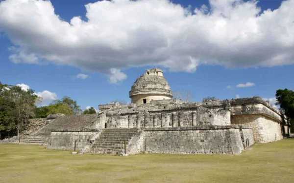 Chichen Itza Mayan Ruins Mexico Ik Kil Cenote Valladolid