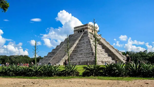 Chichen Itza Mayan Ruins Mexico Ik Kil Coba