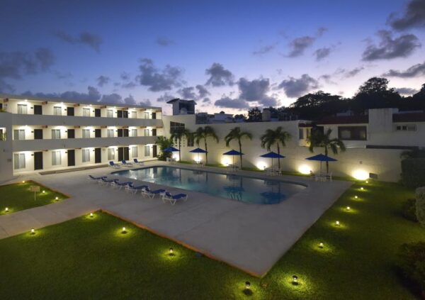 where to stay in cancun Hotel Bonampak